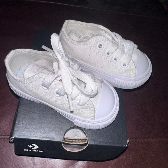 Converse Kids Cream Canvas Sneakers - Picture 1 of 1
